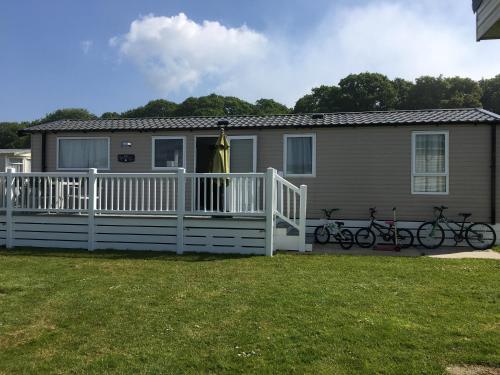 3 Bed Luxury Mobile Home Hoburne Park Christchurch - Cuckmere