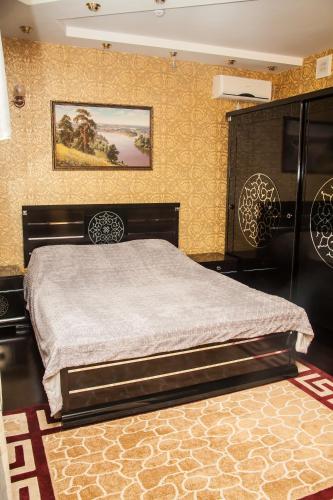 555 Hotel - image 2