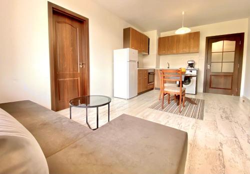 Cozy & Modern 1BR Apart for 4 guests next to Medical University & Free parking, Stara Zagora (foto 5)