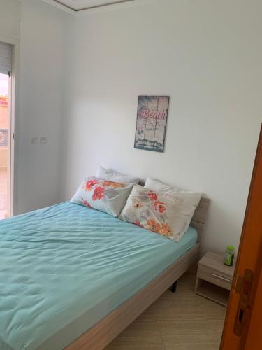 A 5 minutes à pied de la plage un bel appartement à saisir (A 5 minutes a pied de la plage un bel appartement a saisir) in 시디 라할