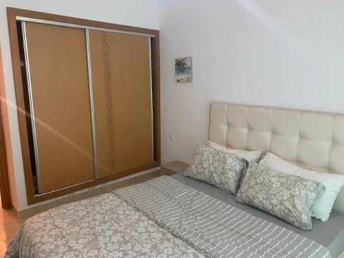 A 5 minutes à pied de la plage un bel appartement à saisir (A 5 minutes a pied de la plage un bel appartement a saisir) in 시디 라할