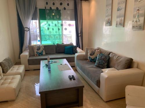 A 5 minutes à pied de la plage un bel appartement à saisir (A 5 minutes a pied de la plage un bel appartement a saisir) in 시디 라할