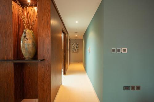 Burj Residence by Radiance Vacation Stays - image 11