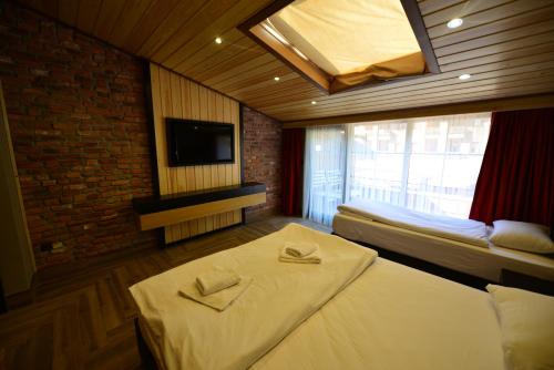 Inanlar Deluxe Hotel & Bungalow