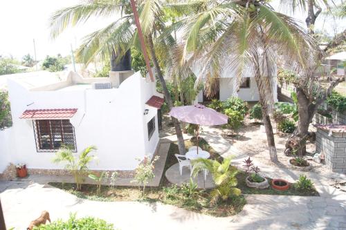 Išorė, Luciano & Grace Apartments in Watamu