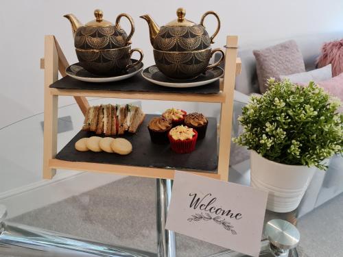 2 Bed Woodland Retreat - Garden & Free Parking in Steeton