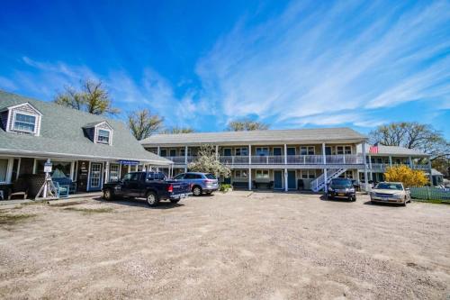 Island Manor Resort by VRHost