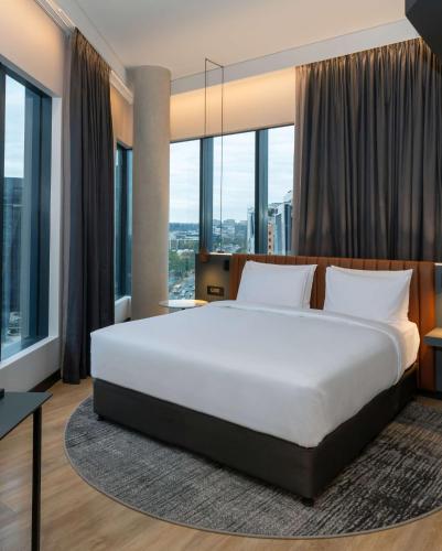 Radisson RED Hotel, Johannesburg Rosebank in โยฮันเนสเบิร์ก