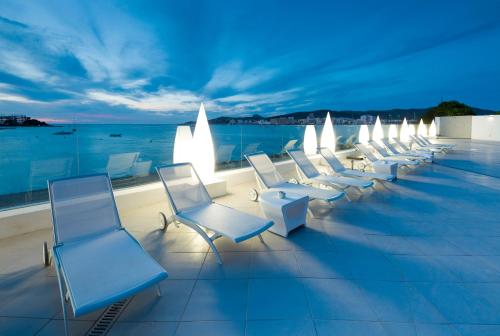 AxelBeach Ibiza Suites Apartments Spa and Beach Club - Adults Only