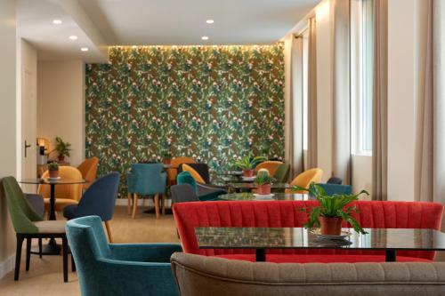 Hotel Apolonia Paris Montmartre; Sure Hotel Collection by Best Western - main image
