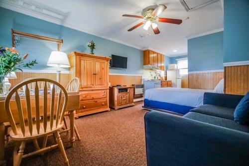 Island Manor Resort by VRHost