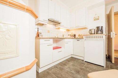 Two-Bedroom Apartment with Bath