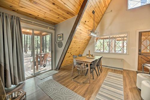 A-Frame Pinetop Lakeside Cabin Under the Pines!