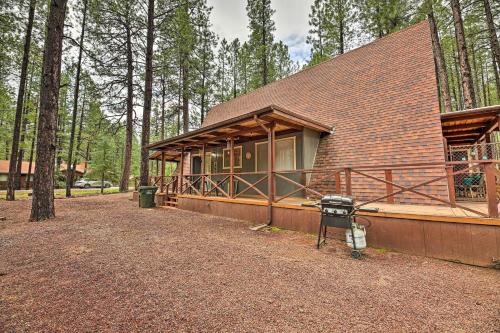 A-Frame Pinetop Lakeside Cabin Under the Pines!