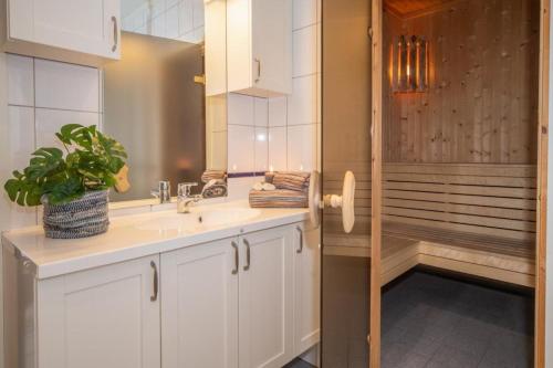 In the middle of Trysil fjellet - Welcome Center - Apartment with 4 bedrooms and sauna - By bike arena and ski lift In the middle of Trysil fjellet - Welcome Center - Apartment with 4 bedrooms and sauna - By bike arena and ski lift