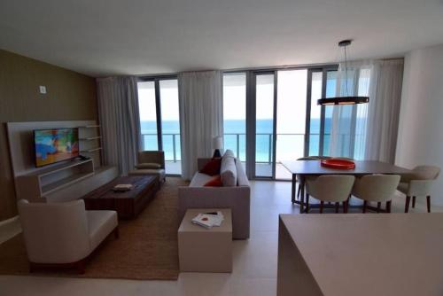 Amazing Oceanfront 3Bed 3 Bath on the Beach - Hyde 1101 - image 6