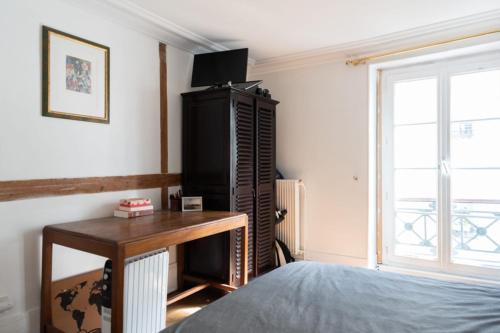 Splendid flat near the Marais - image 7