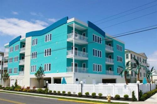 WC7504 Ocean Avenue Unit 201 - main image