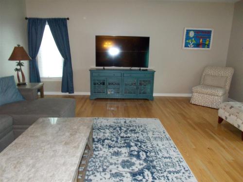 WC7504 Ocean Avenue Unit 201 - image 6