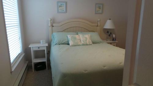 WC8303 Seaview Avenue Unit 3 - image 11