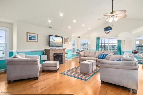 NW415 E 23rd Avenue Unit 202 - image 6