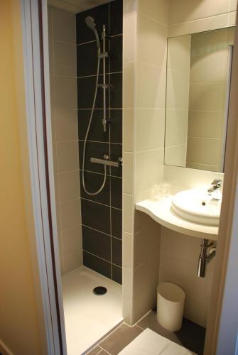 Ruthenium Hotel - image 2