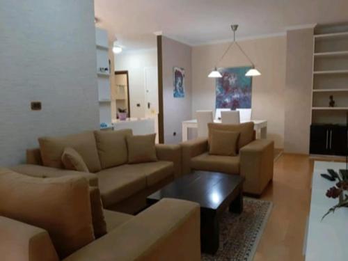 Erina Luxury Apartment ( Veranda View)