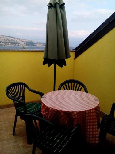 Apartments with a parking space Baska Krk - 13907 - image 5