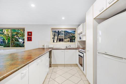 Cosy 3 Bed Family Home, Minutes From Beaches, Currumbin Wildlife Centre And Cafes