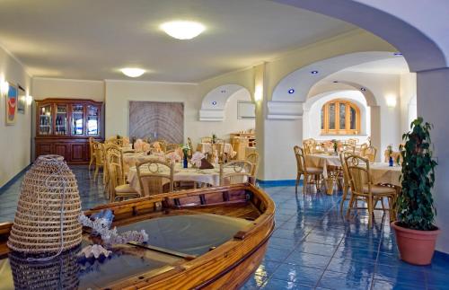 Hotel Belvedere - image 11