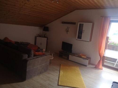 Apartment with Mountain View