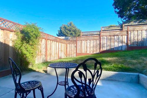 Entire 3 bedroom house for 5 people Near SFO SF Bay Area Newly updated