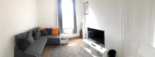 Elite 2 bedroom Flat near portobello road Market