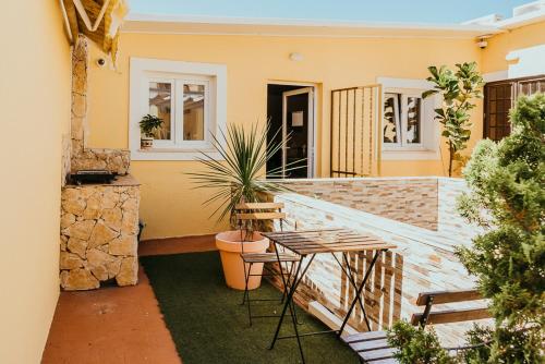 Happy House - image 8