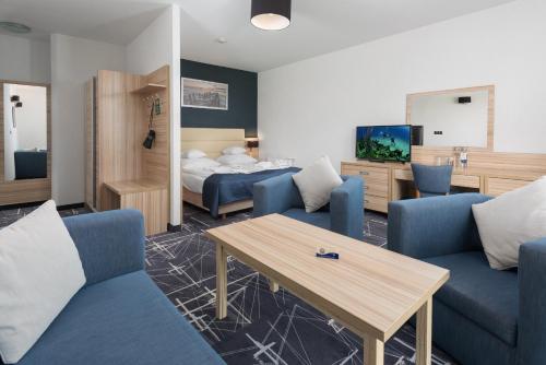 1 queen bed