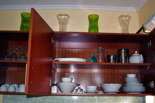 Luxurious Comfy Apartment with Open Plan Kitchen.