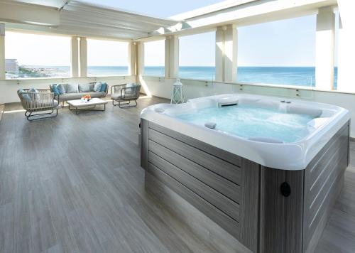 2 bedrooms, 3 beds