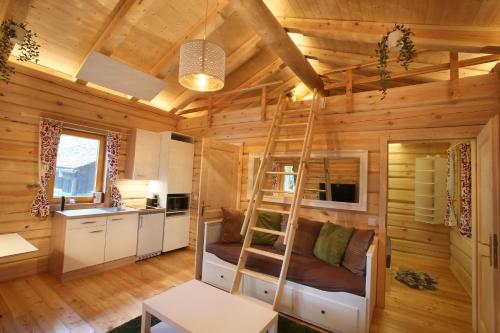 Blockhaus Chalet mit beheizbarem Badefass und Infrarotsauna auf der Terrasse in 巴德 塔茲曼斯多夫
