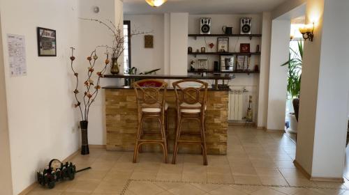 Aneli Hotel - image 11