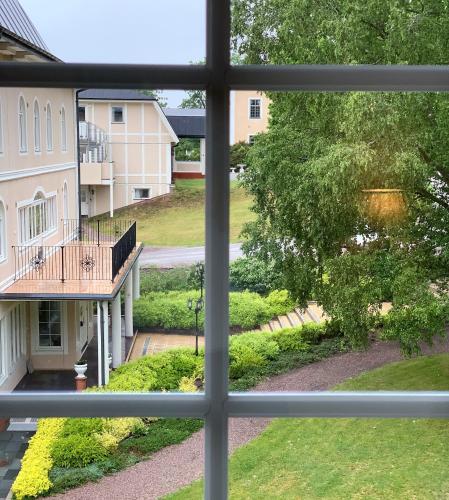 Johannesbergs Slott - Tap to explore photos