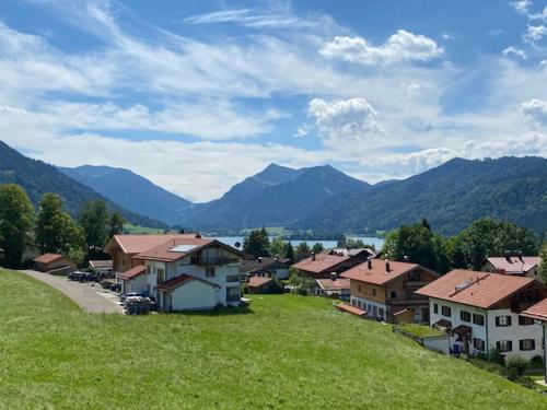 Apartment Schlierseeblick - ruhig mit tollem See- und Bergblick