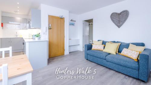 Two-Bedroom Apartment image 6