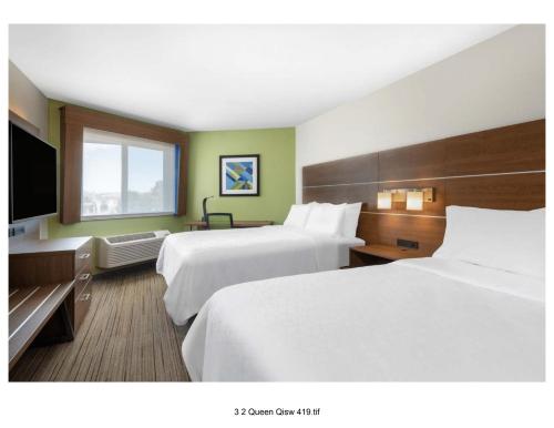 Holiday Inn Express & Suites Colorado Springs-Airport, an IHG Hotel