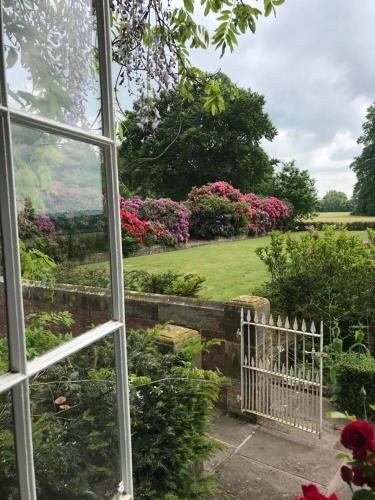 Willington Hall Hotel - image 4