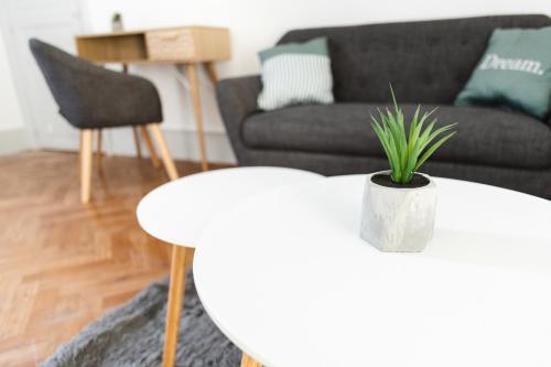 Superbe appartement avec parking ferme gratuit .
