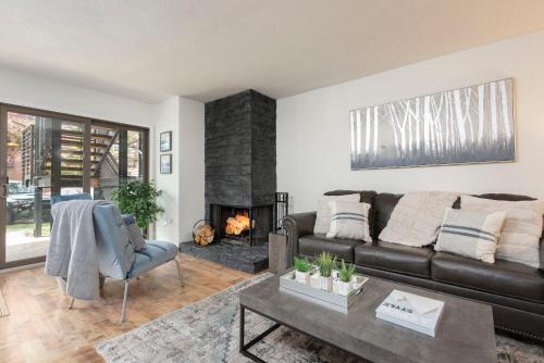 Updated 1 BR in Aspen's Center, Walk Everywhere!