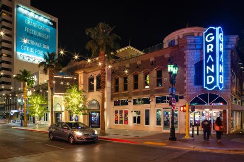 Downtown Grand Hotel & Casino image 30