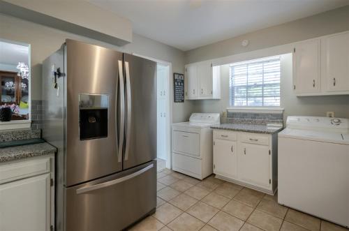 The Jewel of Dauphin Island - image 5