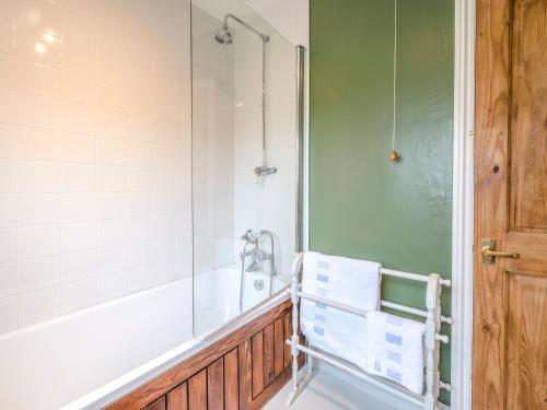 Beacon Cottage Ilkley - image 14