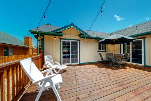 Bear Bungalow - main image